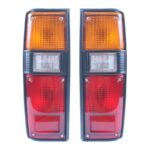 ไฟท้าย สำหรับ Toyota Hilux RN30 ปี 1979 - 1983 (คู่) แบรนด์ Diamond โตโยต้า ไฮลักซ์  พร้อมขั้ว และ หลอดไฟ