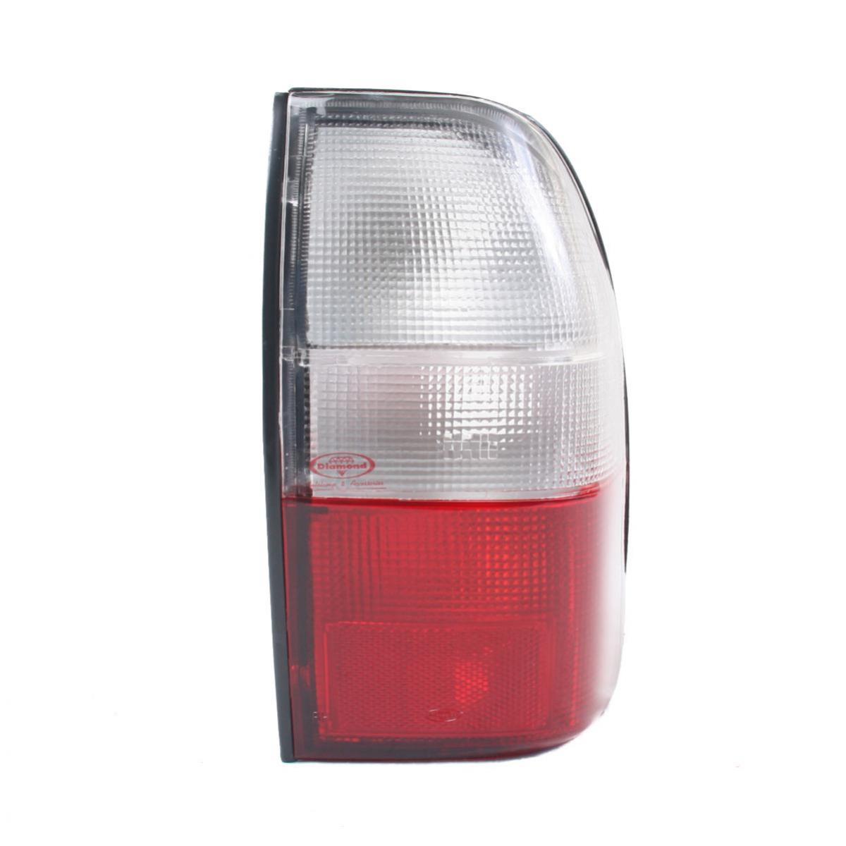 เสื้อไฟท้าย ข้างขวา สำหรับ Mitsubishi Strada ปี 1996 - 2005 มิตซูบิชิ สตราด้า แบรนด์ Diamond