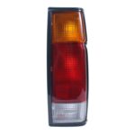 เสื้อไฟท้าย ข้างขวา สำหรับ Nissan Big-M D21 ปี 1986 - 1990 นิสสัน บิ๊กเอ็ม