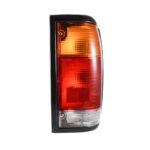 ไฟท้าย ข้างขวา สำหรับ Mazda Magnum B2000 / B2200 / B2600 ปี 1985 - 1998 มาสด้า แม็กนั่ม บี 2200 บี 2500 บี 2600 พร้อมขั้ว และ หลอดไฟ