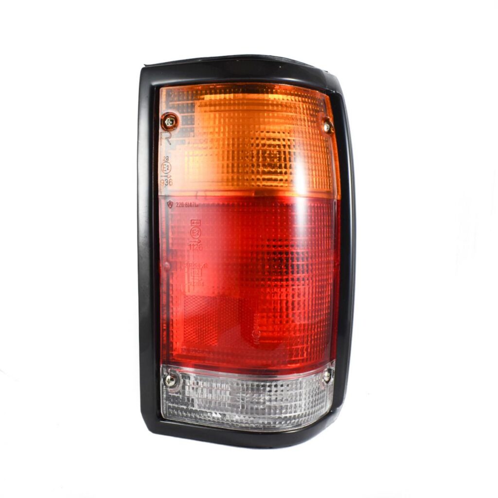 Amber Front Bumper Light Lens Kit For Mazda B-Series Pickup – Magnum B2000 B2200 B2600 (1986-1995)
