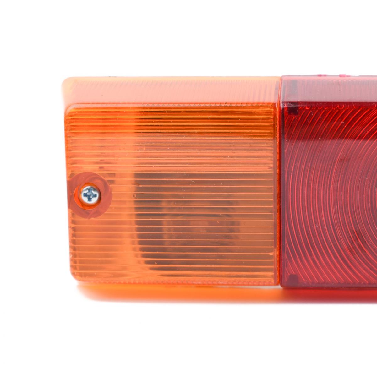 ไฟท้าย ข้างซ้าย สำหรับ Datsun 520/521 ปี 1966 - 1972 ดัสสัน 520 พร้อมขั้ว และ หลอดไฟ - Image 5