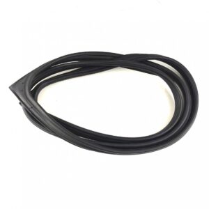 Alternative view of ยางกระจกหน้า หลังคาเตี้ย สำหรับ Isuzu ELF NHR55 ปี 1994-2006 อีซูซุ ยางขอบกระจก ยางกระจกรถบรรทุก