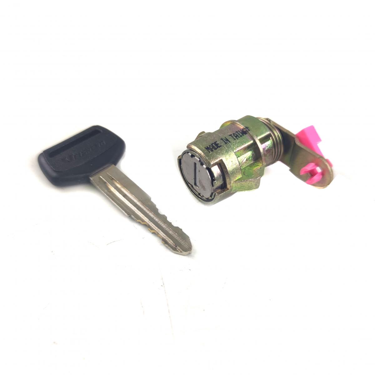 กุญแจประตู ขวา สำหรับ Toyota Hilux Mighty-X ปี 1989-1995 โตโยต้า ไฮลักซ์ ไมตี้เอ็กซ์ กุญแจรถ กุญแจประตูรถยนต์ - Image 2